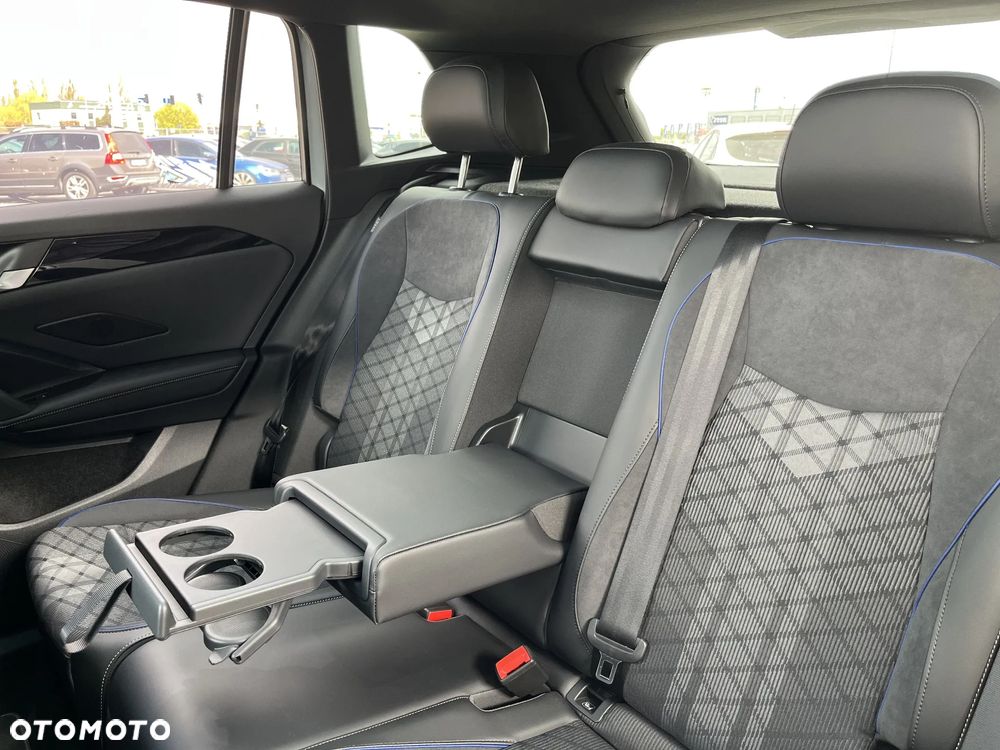 Volkswagen Tiguan - 16