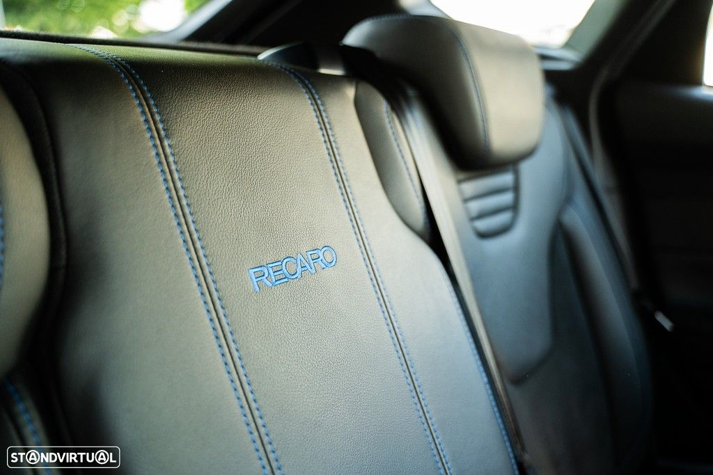Ford Focus 2.3 EcoBoost RS Pack Performance - 32