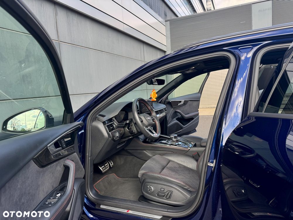 Audi A4 Avant 40 TDI mHEV S Line S tronic - 23