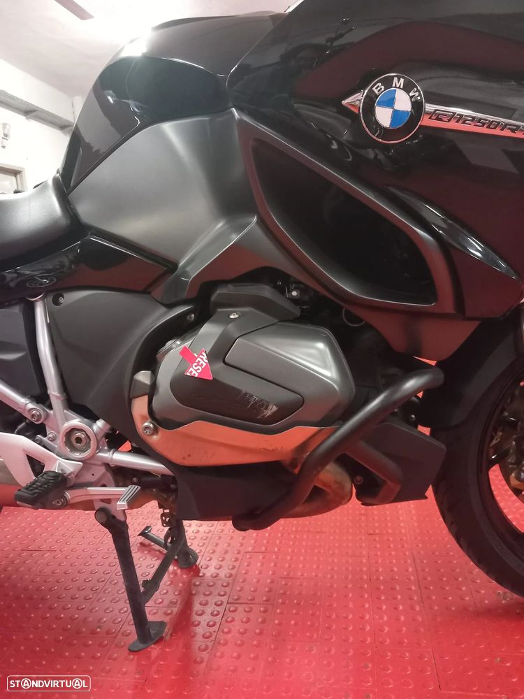 BMW R 1250 RT Triple Black 2024 - 19