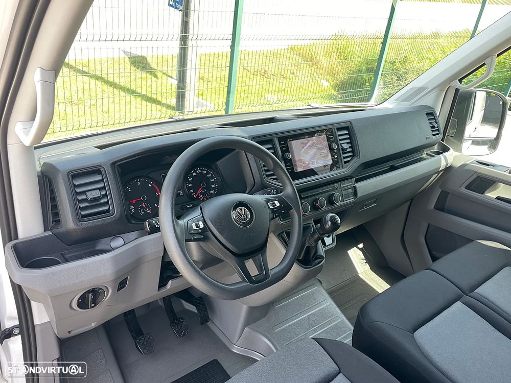 VW Crafter 2.0 TDI L3H3 IVA Dedutível - 19