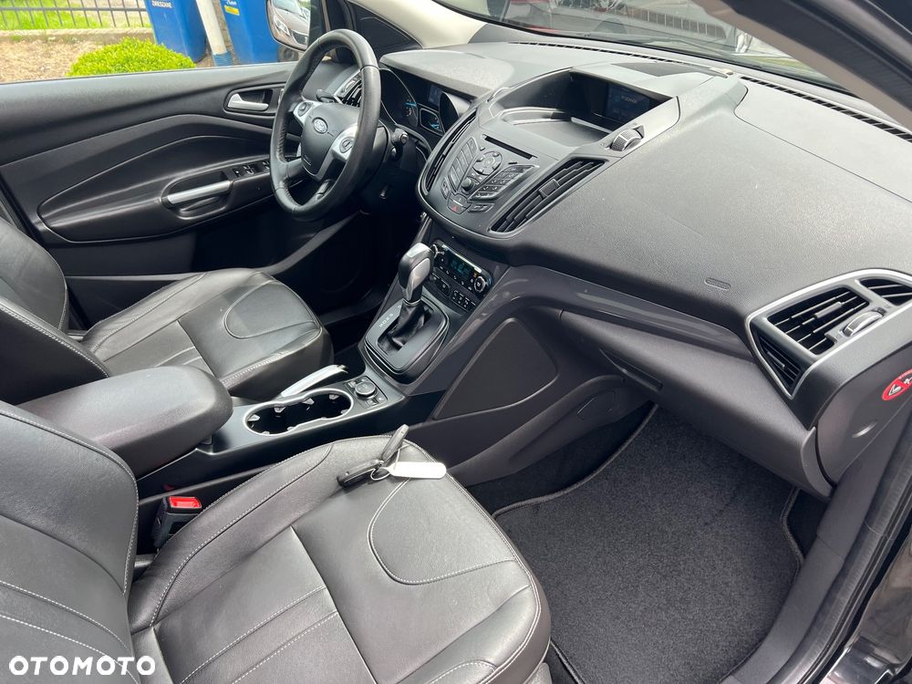 Ford Kuga 2.0 TDCi 4WD Titanium Plus - 28