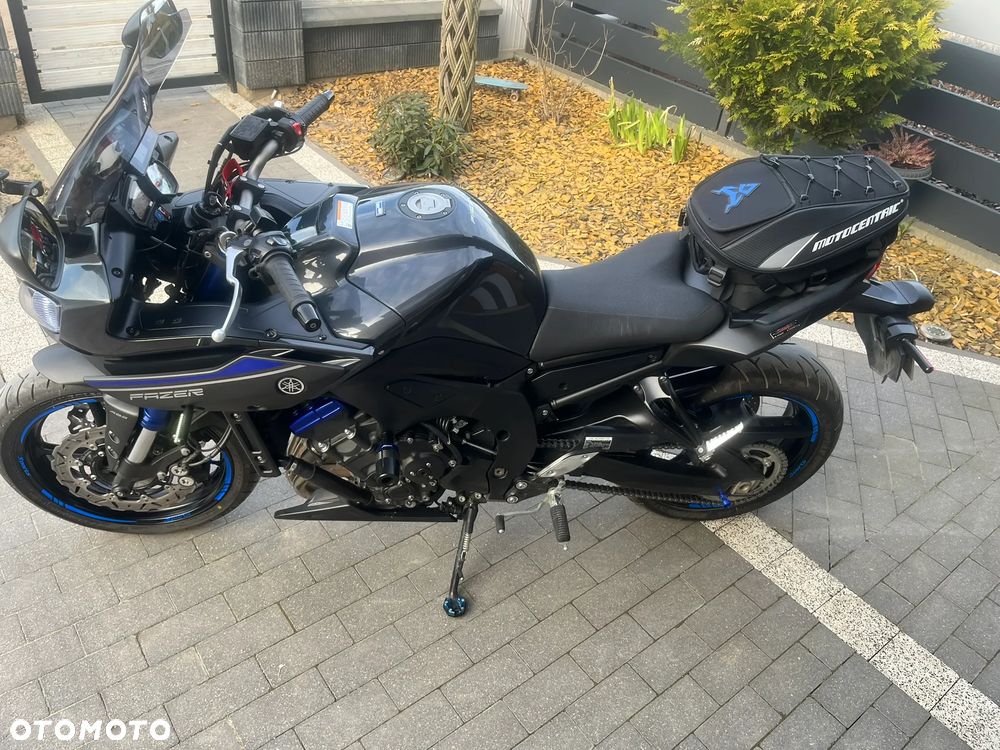 Yamaha FZ8 - 14