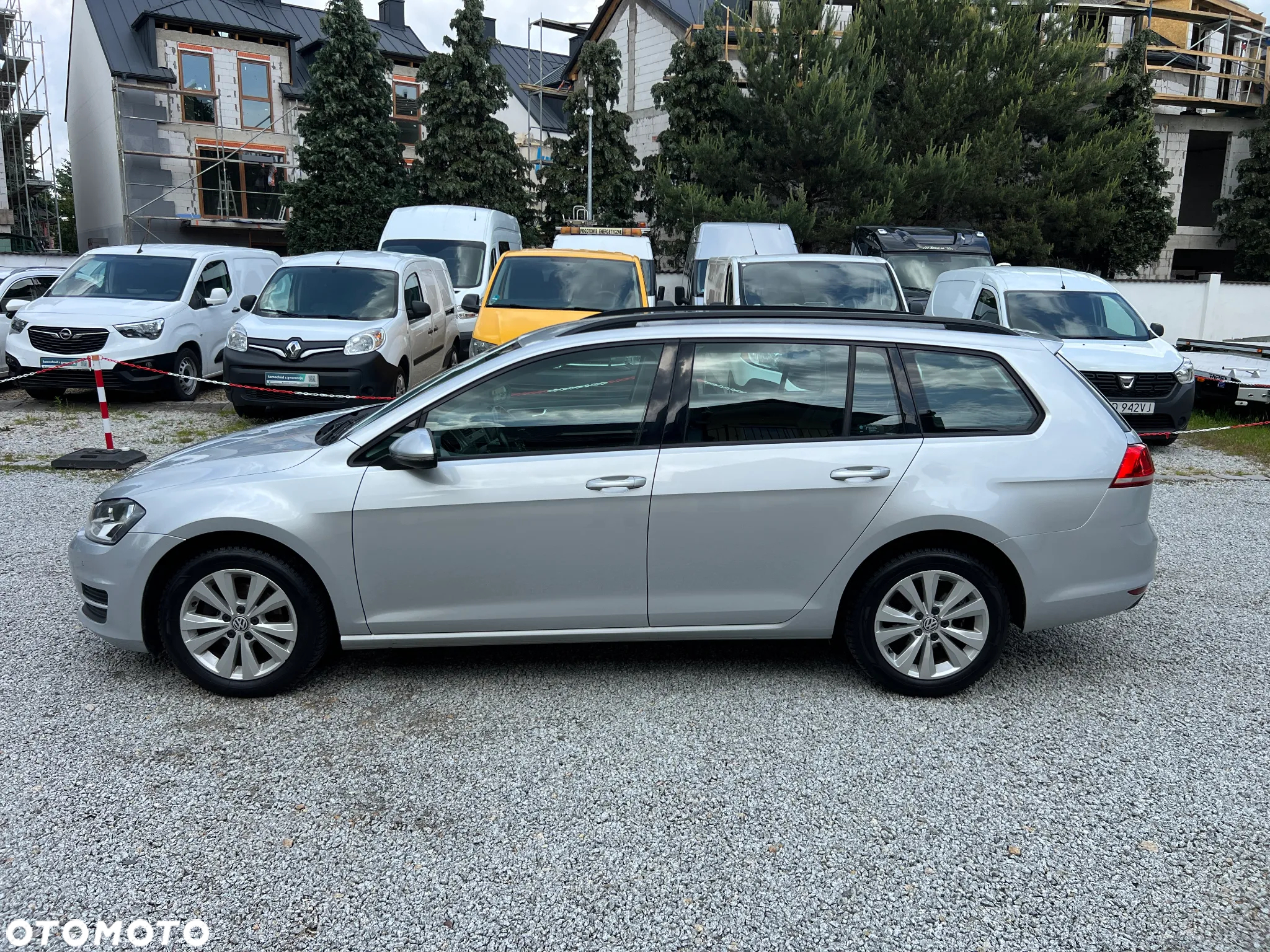 Volkswagen Golf VII 1.6 TDI BMT Comfortline - 4