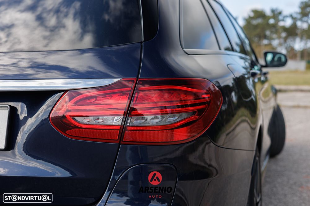 Mercedes-Benz C 300 de AMG Line - 18