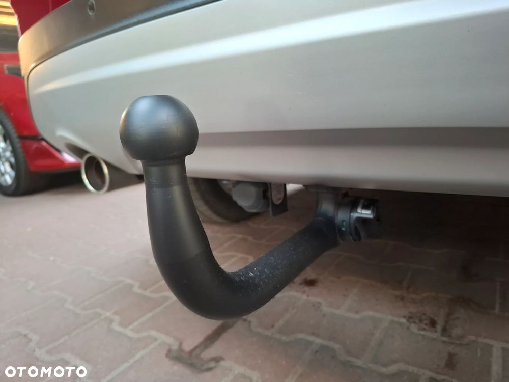 Ford Kuga - 9