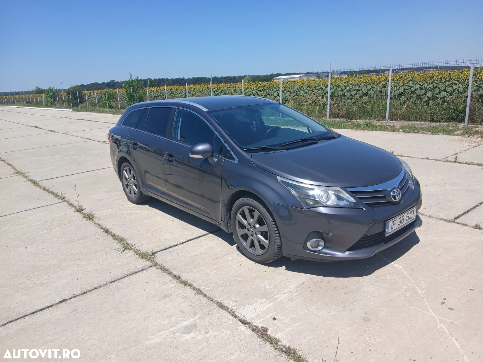 Toyota Avensis - 2