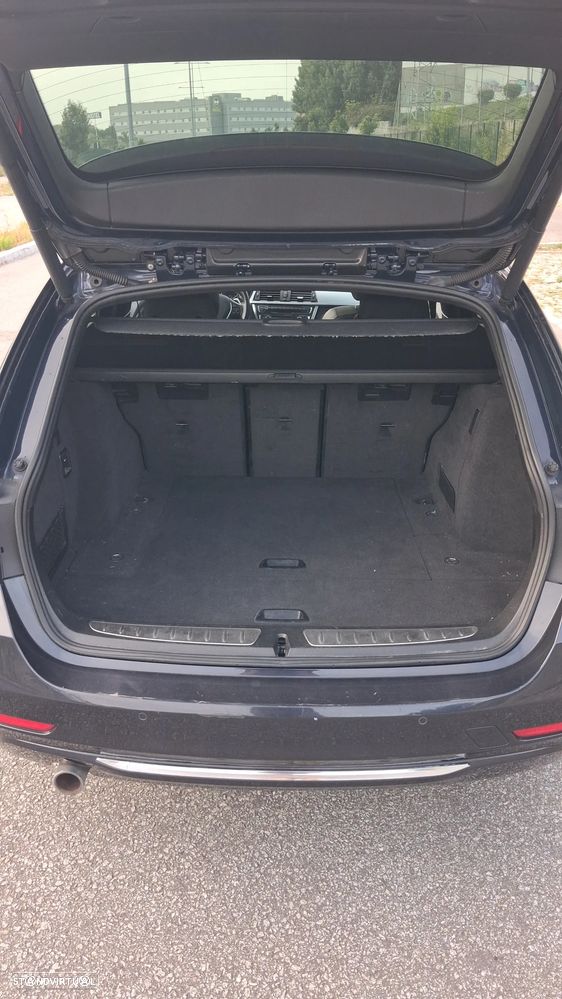 BMW 320 d Auto Line Luxury - 36