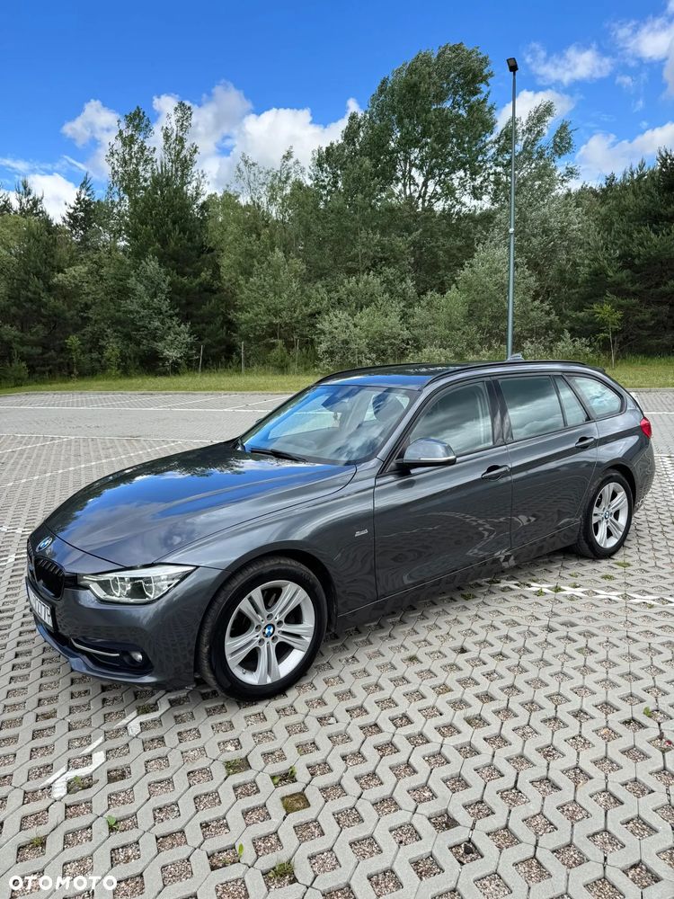 BMW Seria 3 320d Sport Line - 3