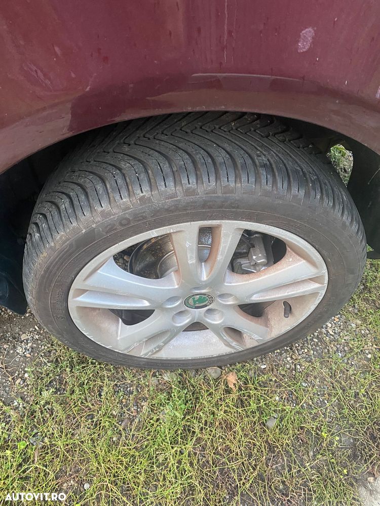 Skoda Roomster 1.6 16V Tiptronic Style - 5