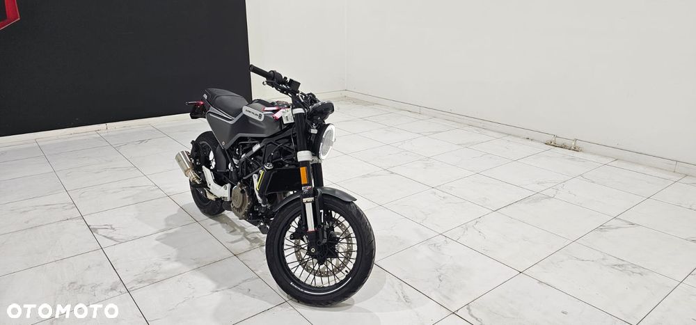 Husqvarna Svartpilen - 3