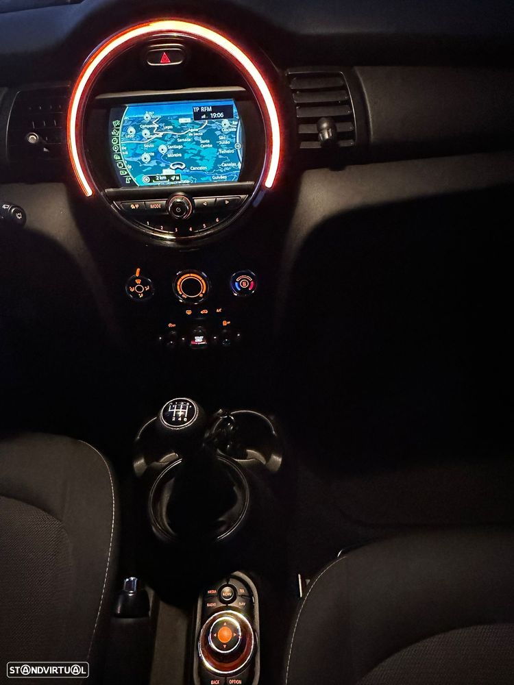 MINI 3 Portas Cooper D - 7