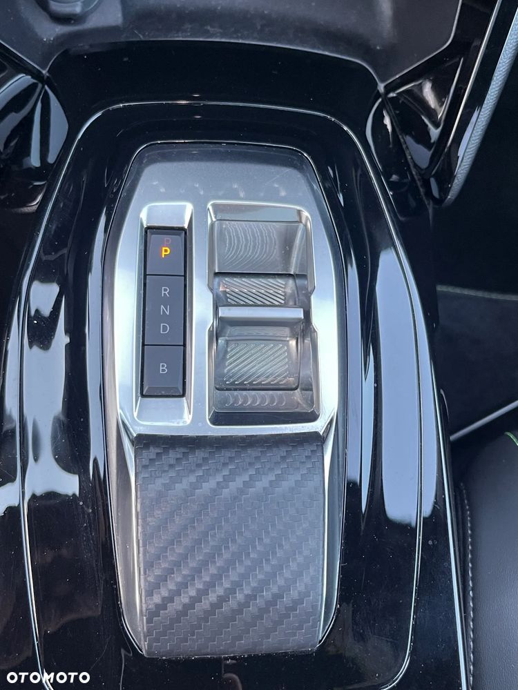 Peugeot 2008 54kWh GT Exclusive - 28