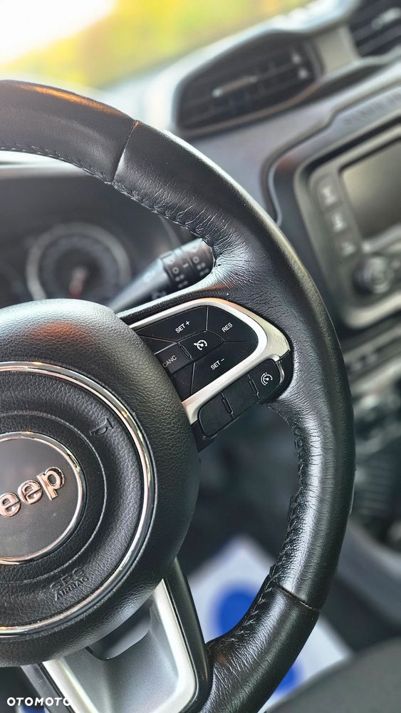 Jeep Renegade 1.4 MultiAir Longitude - 24
