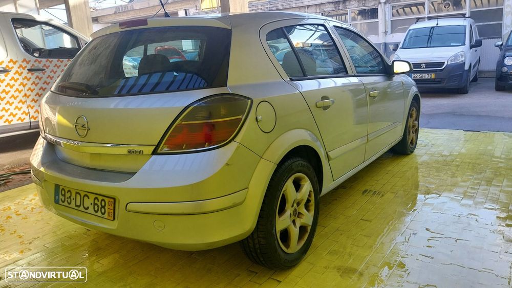 Opel Astra 1.3 CDTi Enjoy - 20
