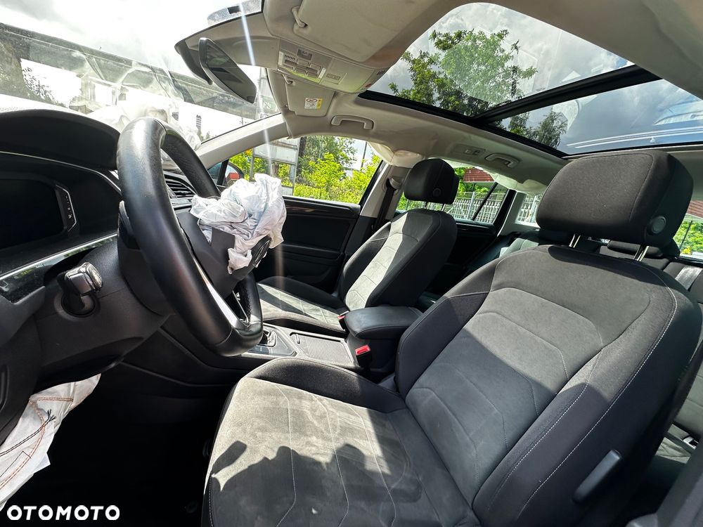Volkswagen Tiguan - 10