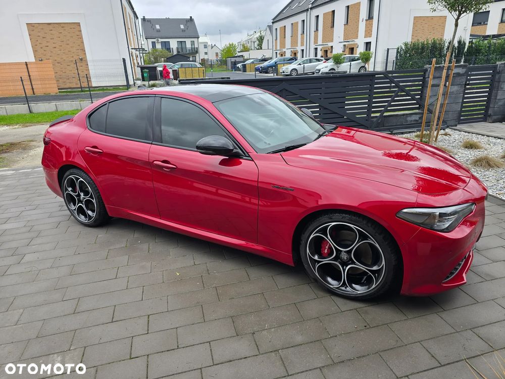 Alfa Romeo Giulia 2.0 Turbo 16V AT8 Veloce - 16