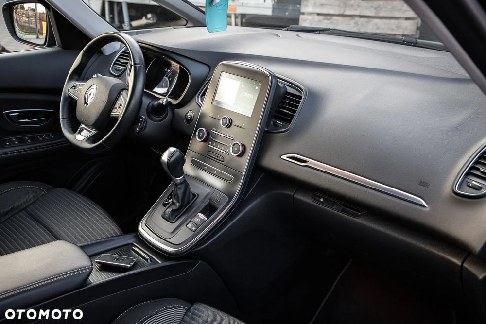 Renault Scenic - 18