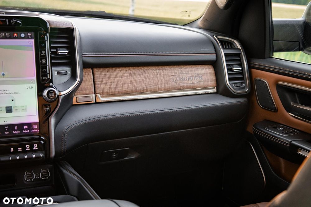 RAM 1500 5.7 Crew Cab Longhorn - 7