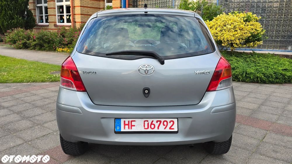 Toyota Yaris - 6
