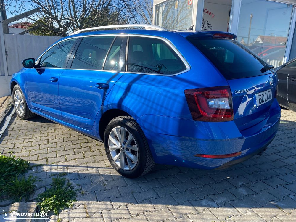 Skoda Octavia Break 1.6 TDI DSG Premium Edition - 5