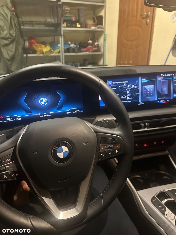 BMW Seria 3 318i M Sport - 9