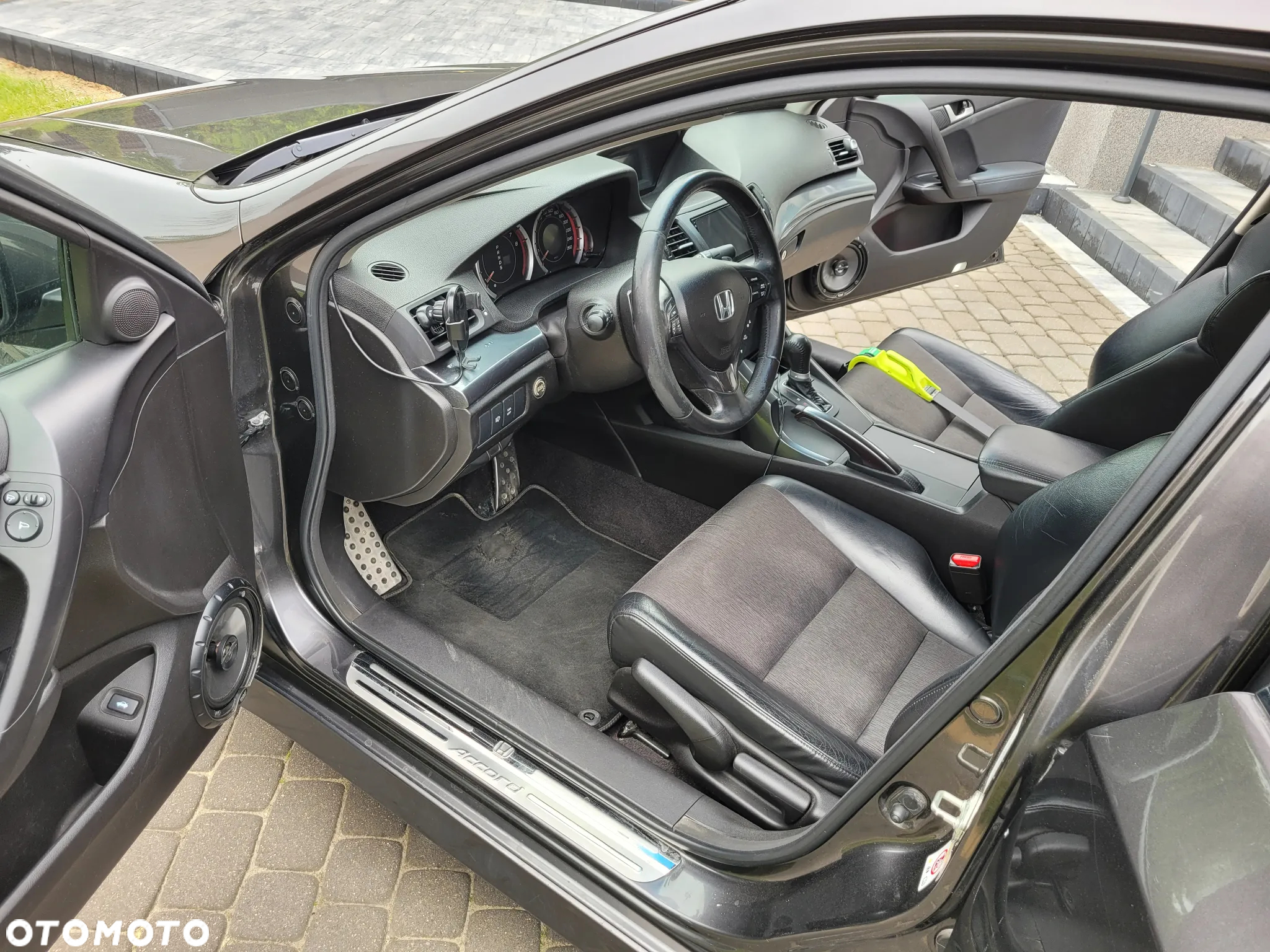 Honda Accord - 12