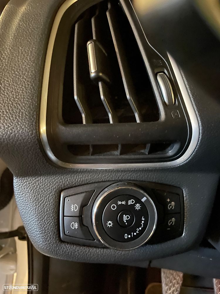 Ford B-Max - 12