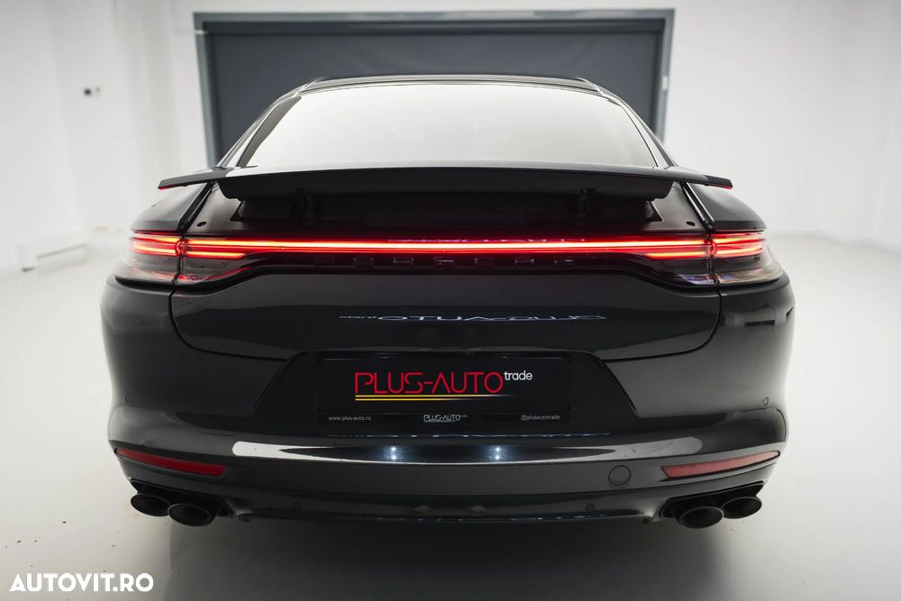Porsche Panamera - 5