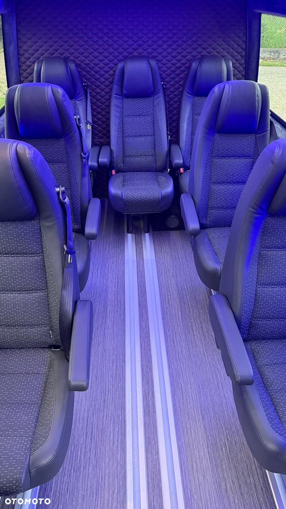 Mercedes-Benz Sprinter 319 CDI Furgon L3H2 - 17