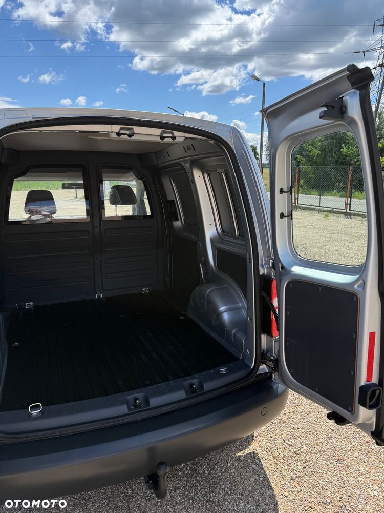 Volkswagen Caddy - 23