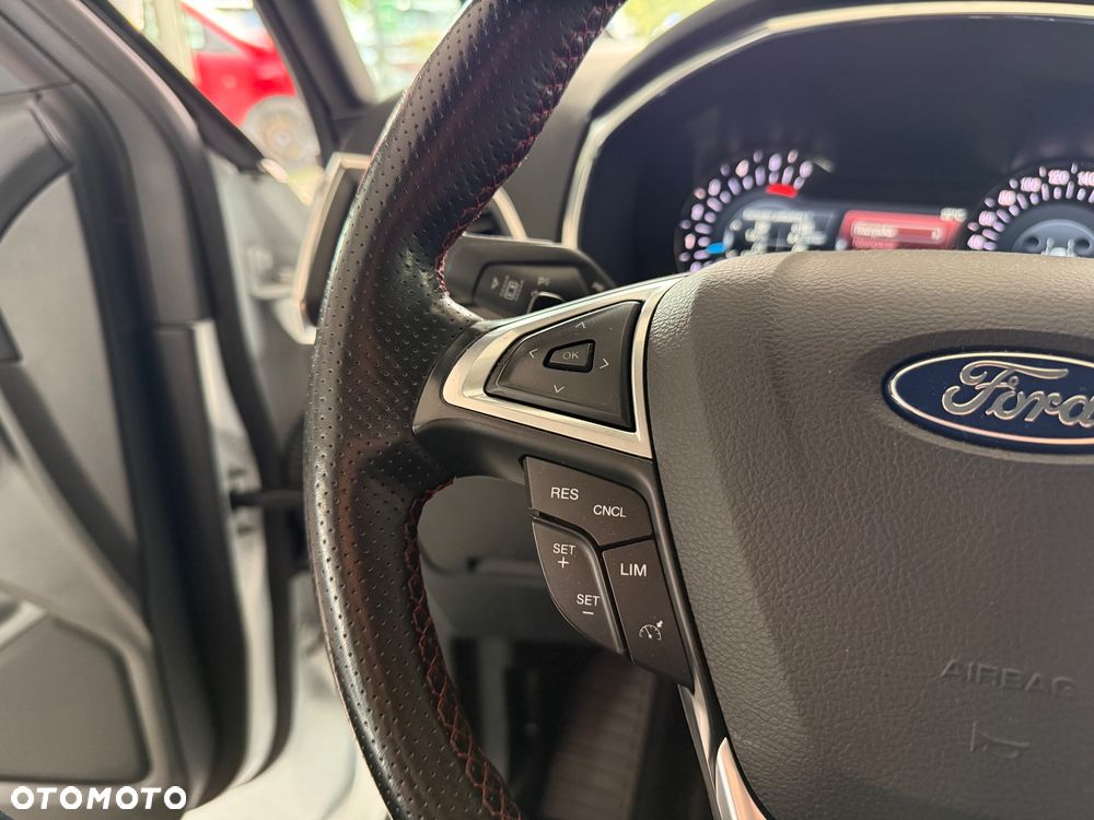 Ford S-Max 2.0 EcoBlue ST-Line - 24