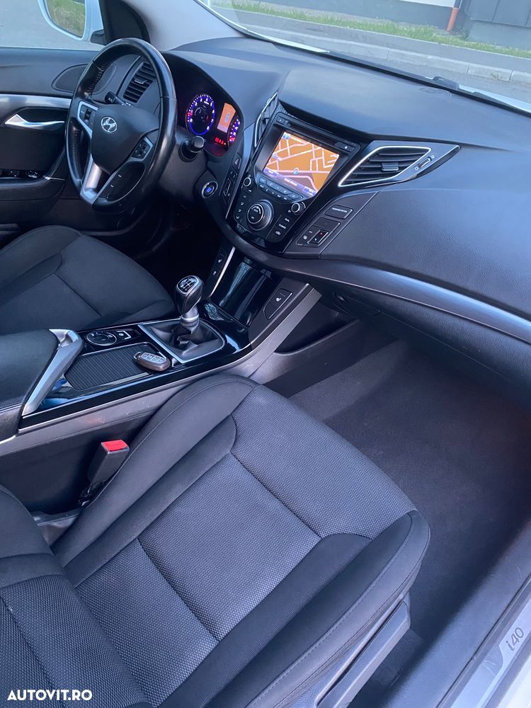 Hyundai i40 i40cw 1.6 Fifa World Cup Edition - 8