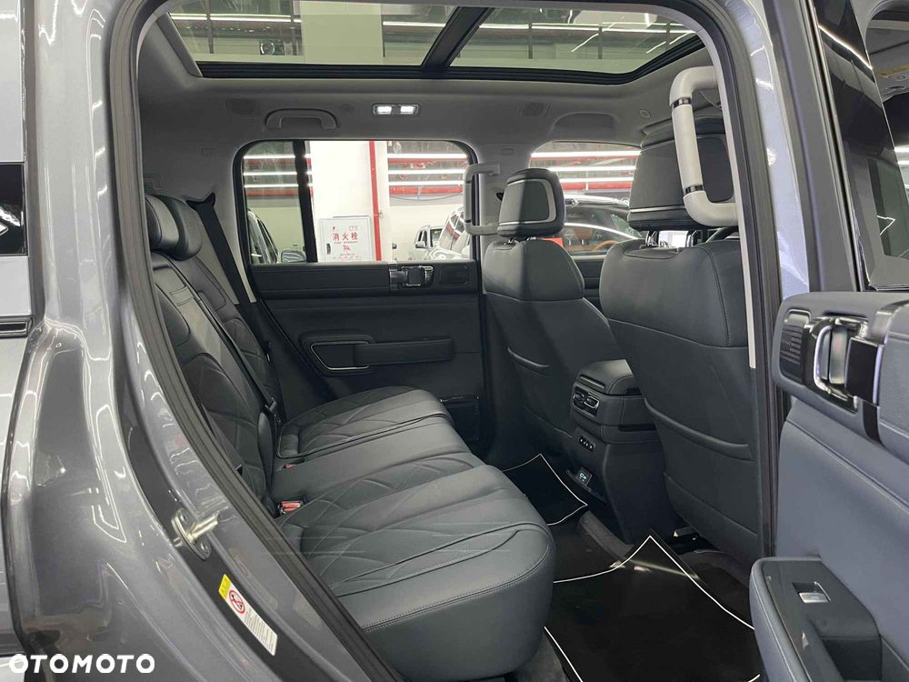 BYD Leopard 5 - 7