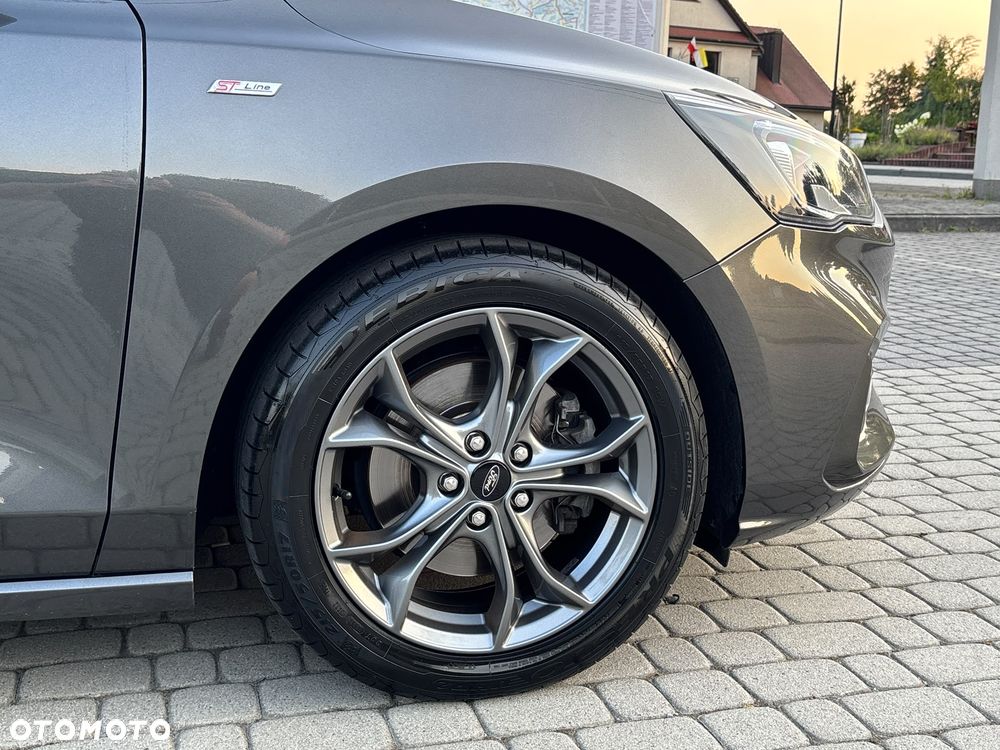 Ford Focus 1.5 EcoBlue Start-Stopp-System ST-LINE - 28