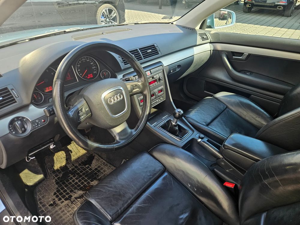 Audi A4 Avant - 14