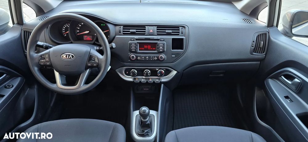 Kia Rio 1.2 Attract - 6