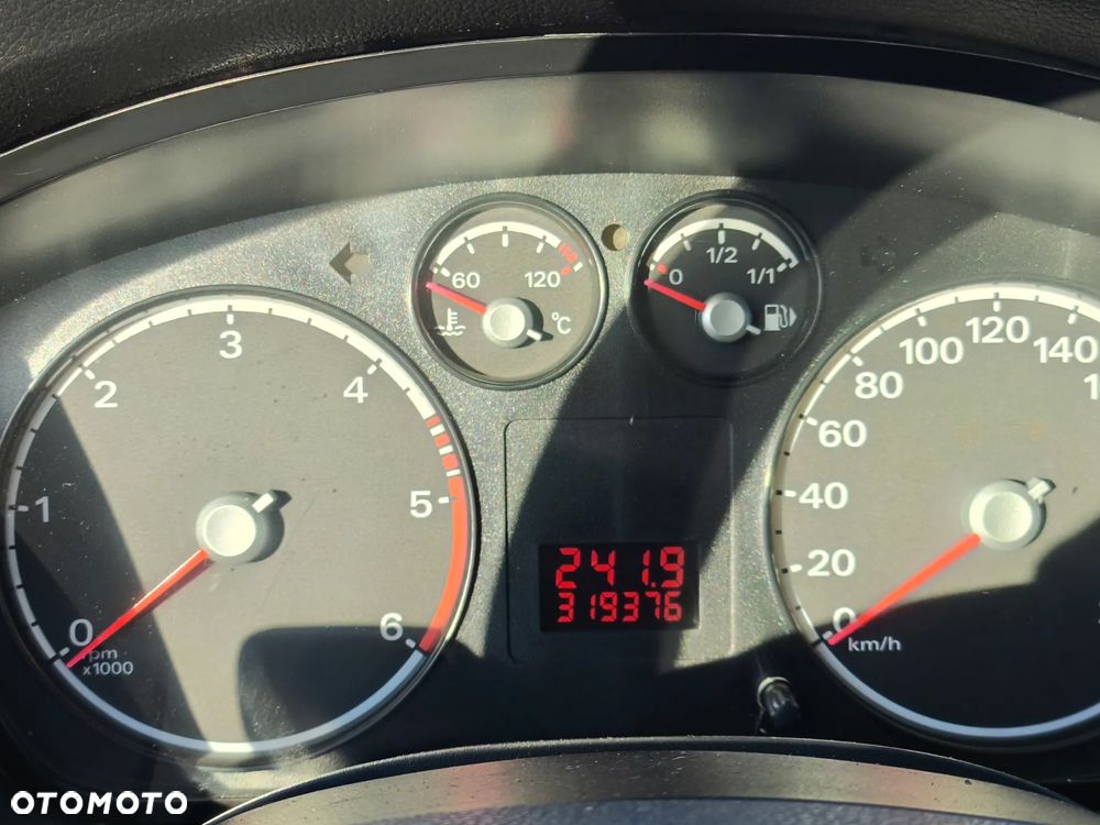 Ford Focus - 18