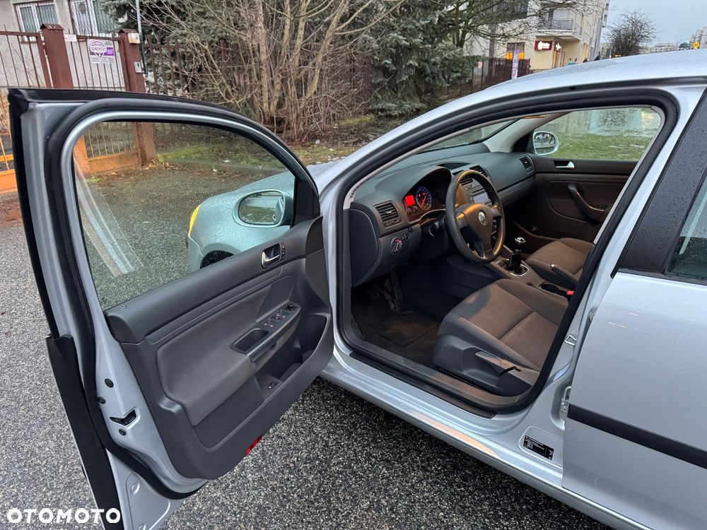 Volkswagen Golf - 11