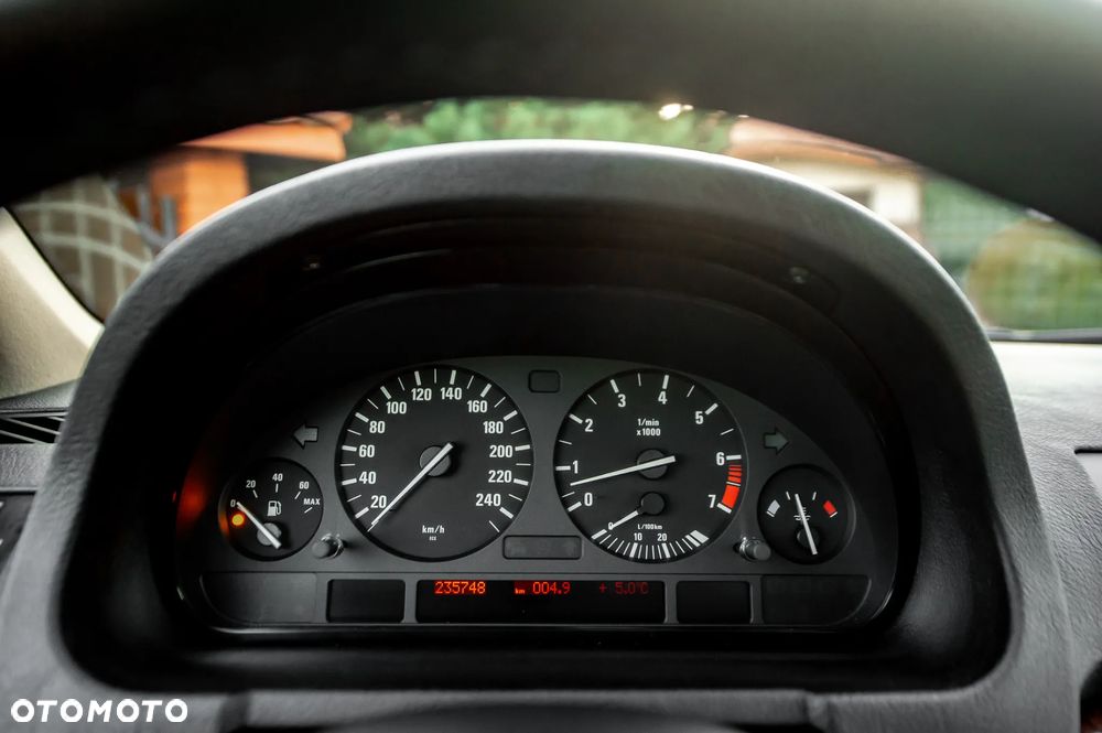 BMW X5 3.0 i Edition Exclusive - 24