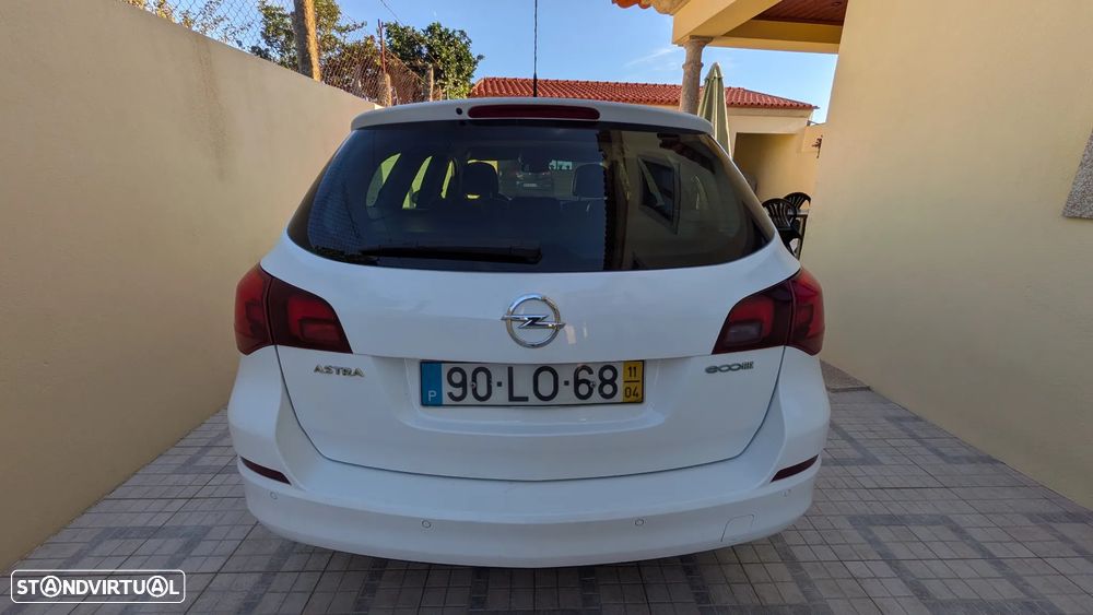 Opel Astra Sports Tourer - 4