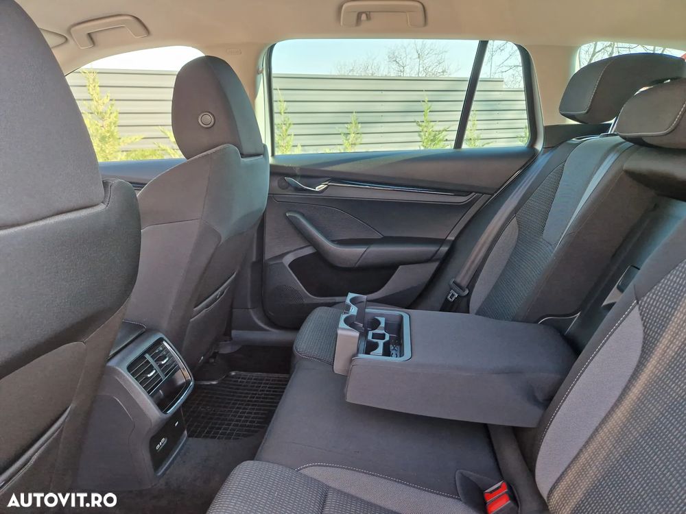 Skoda Octavia 2.0 TDI Ambition - 23