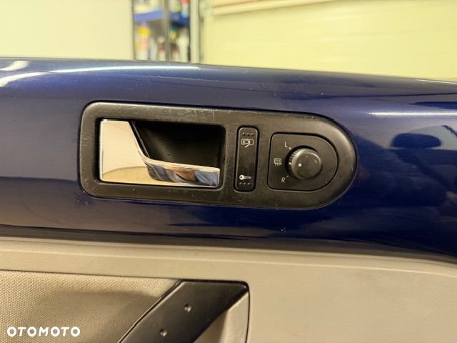 Volkswagen New Beetle Cabriolet 2.0 - 26