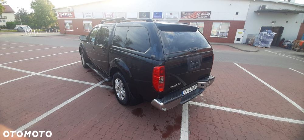 Nissan Navara 2.5 D Platinum - 4