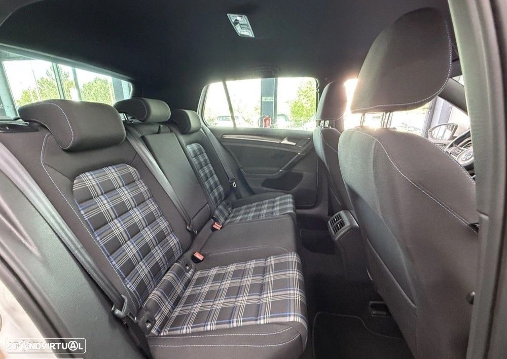 VW Golf 1.4 GTE Plug-in - 13