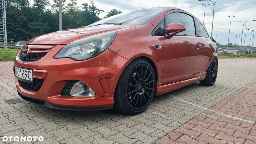 Opel Corsa 1.6 Turbo OPC Nürburgring Edition - 23