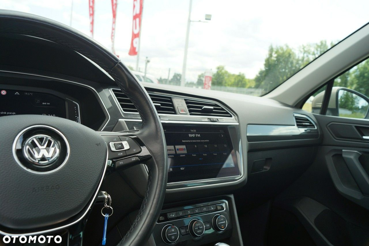 Volkswagen Tiguan - 37