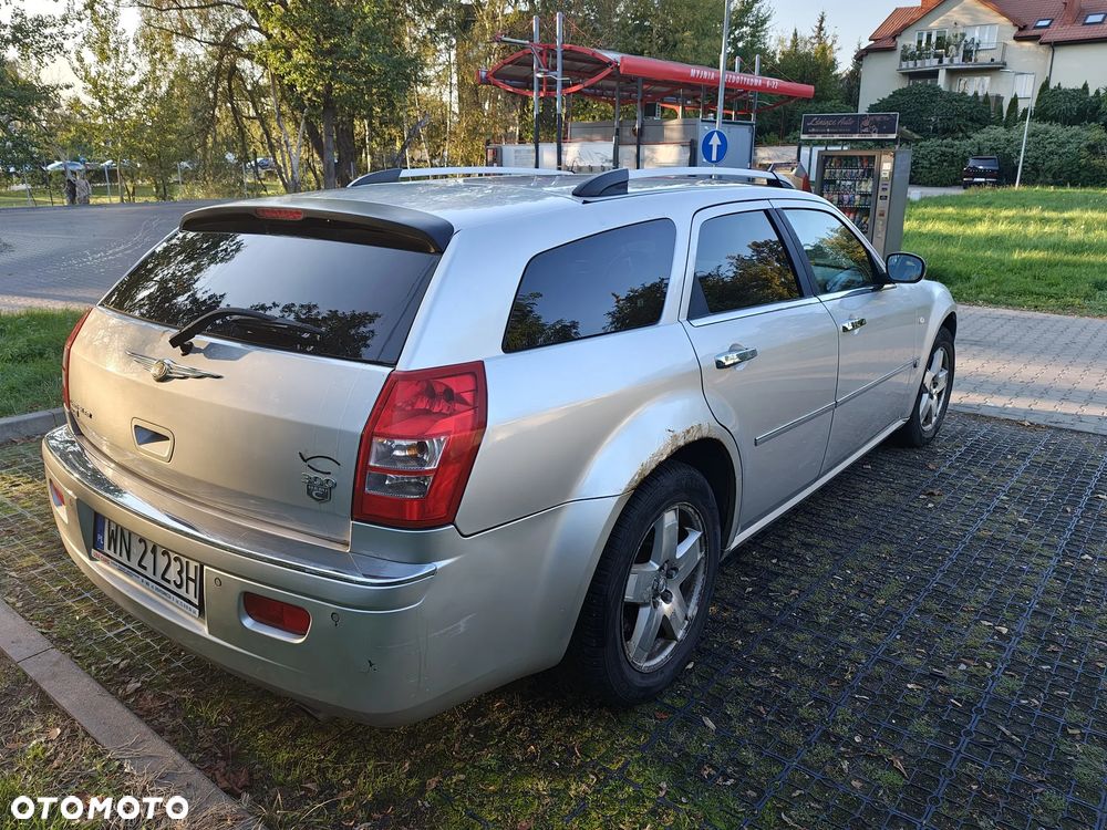 Chrysler 300C 5.7 V8 HEMI AWD Automatik - 6