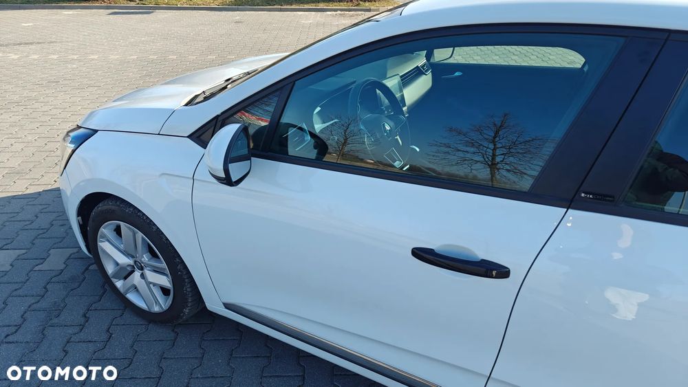 Renault Clio - 16