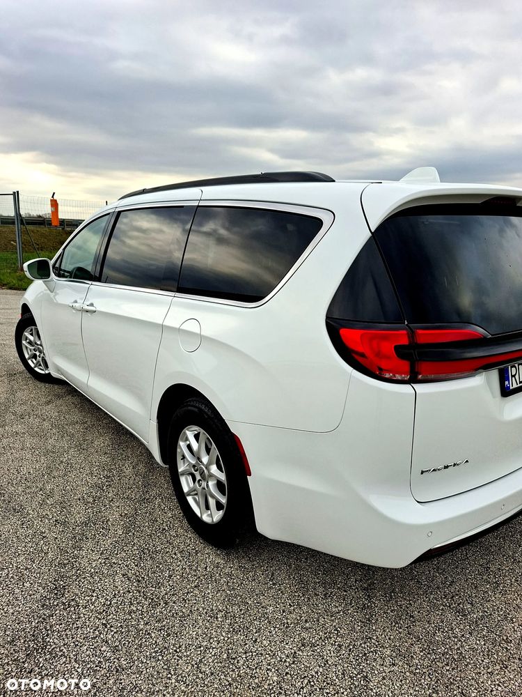 Chrysler Pacifica - 18